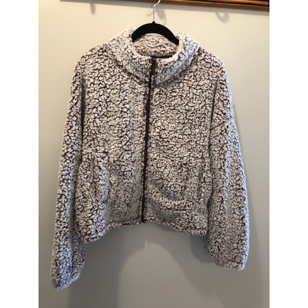 Express Sherpa/Teddy Jacket - M